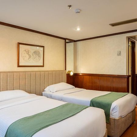 Magic I Nile Cruise Deluxe Boat The Scheduled Departure Is On Saturday For A 7-Day Nile Cruise Hotel Luksor Exterior foto