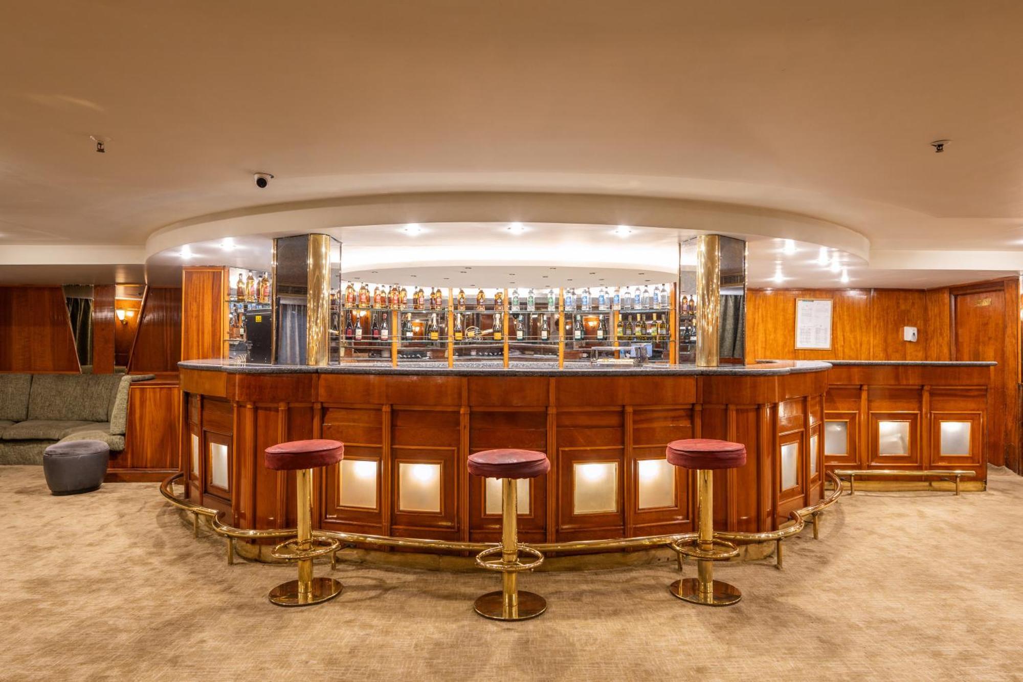 Magic I Nile Cruise Deluxe Boat The Scheduled Departure Is On Saturday For A 7-Day Nile Cruise Hotel Luksor Exterior foto
