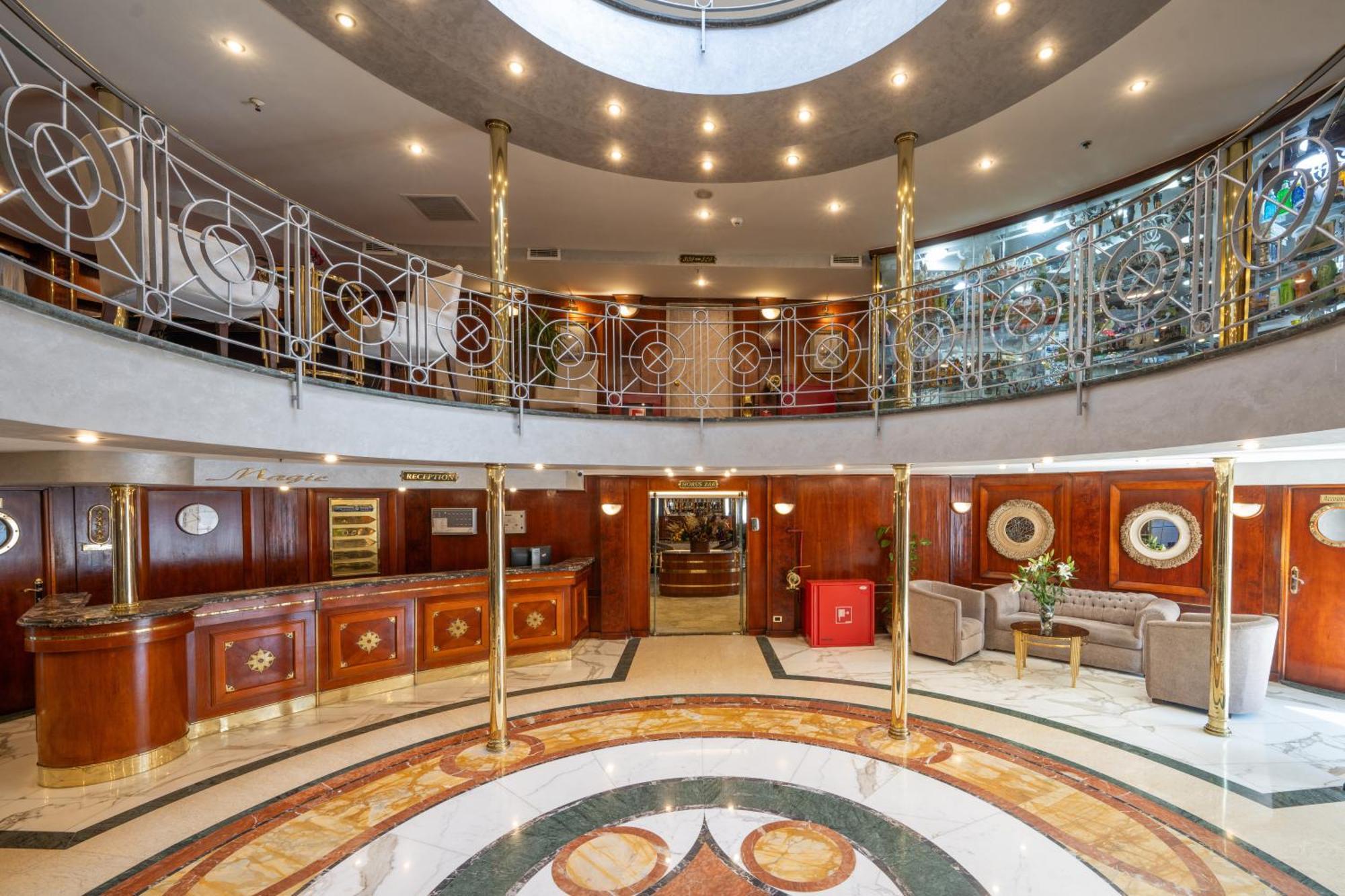 Magic I Nile Cruise Deluxe Boat The Scheduled Departure Is On Saturday For A 7-Day Nile Cruise Hotel Luksor Exterior foto