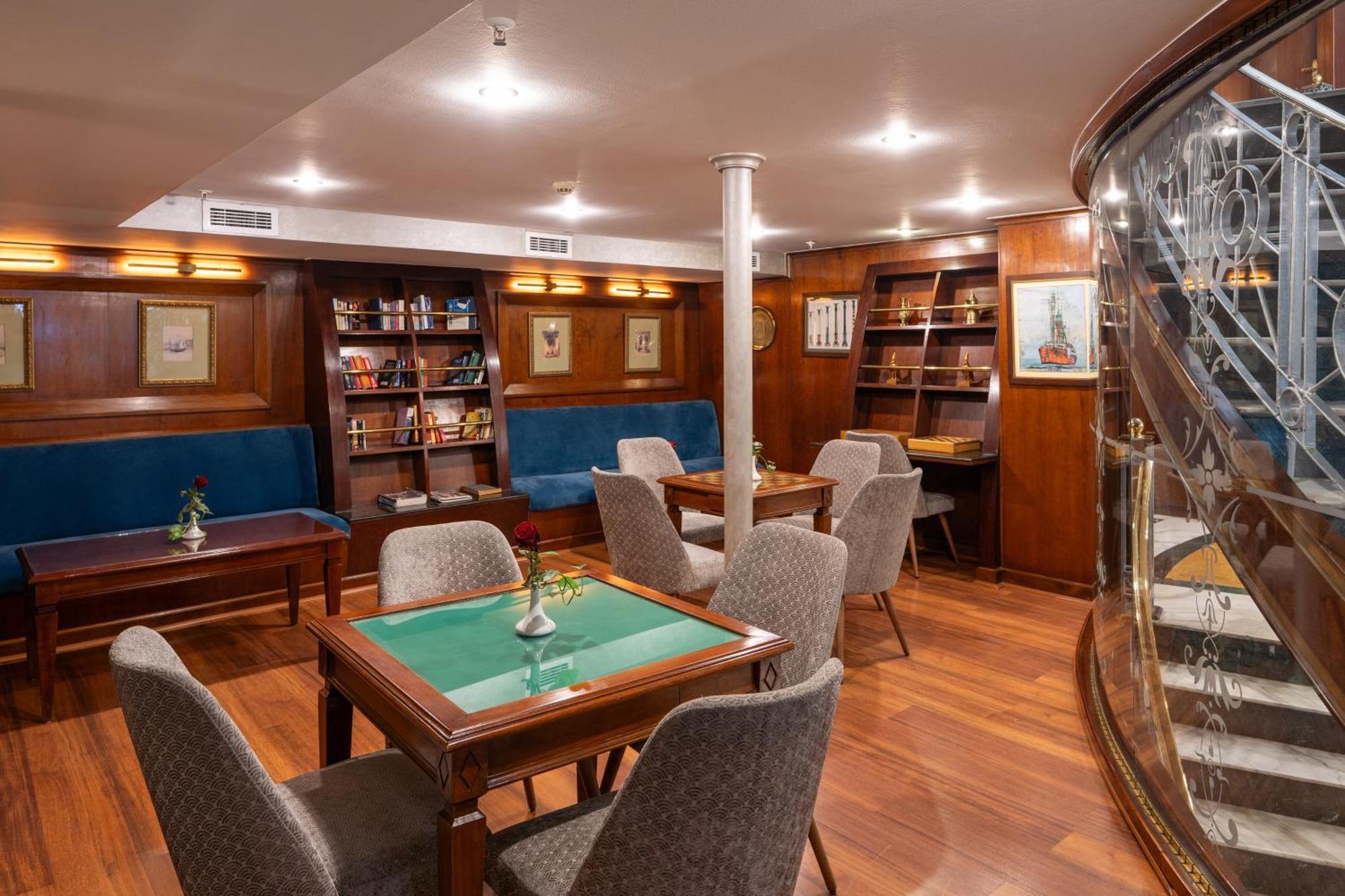 Magic I Nile Cruise Deluxe Boat The Scheduled Departure Is On Saturday For A 7-Day Nile Cruise Hotel Luksor Exterior foto