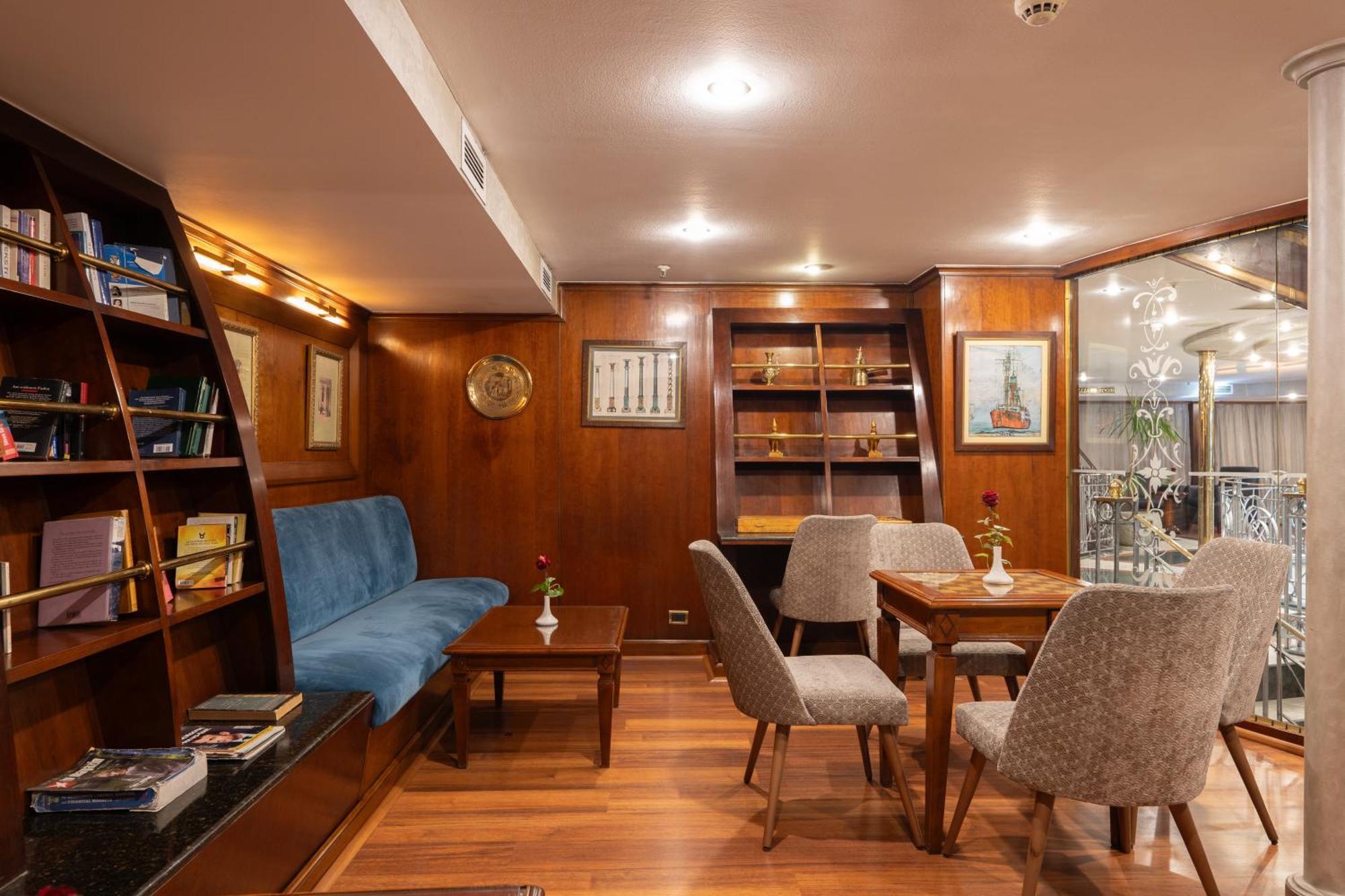 Magic I Nile Cruise Deluxe Boat The Scheduled Departure Is On Saturday For A 7-Day Nile Cruise Hotel Luksor Exterior foto